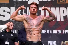 KSI v FaZe Temperrr - Weigh In - BOXPARK Wembley