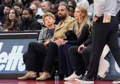 Kendrick Lamar Fans Drake Toronto World Series Loss Hip Hop News