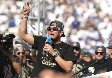 LA Dodgers Drake Trolling Shohei Ohtani World Series Sports News